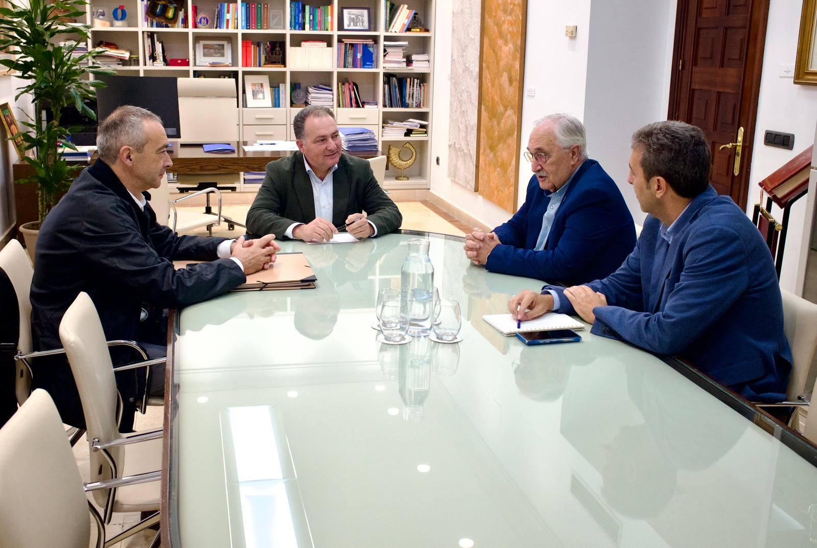 La Diputación respalda la celebración en la provincia del Pleno del Consejo Superior de Arquitectos de España en 2026